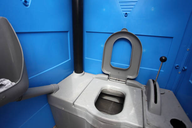 Best Porta potty delivery and setup  in Plano, IL